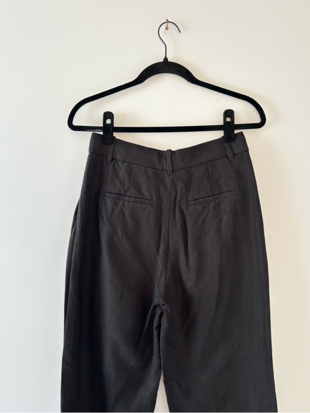 Aritzia The Effortless Pant CruiseLinen Trouser Tailored Relaxed High-Rise Black - Picture 7 of 8